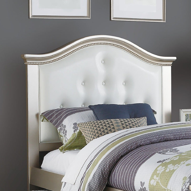Contemporary Style Bed With Trundle