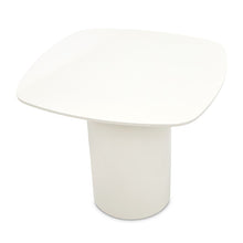 Load image into Gallery viewer, Le Montreaux - Table

