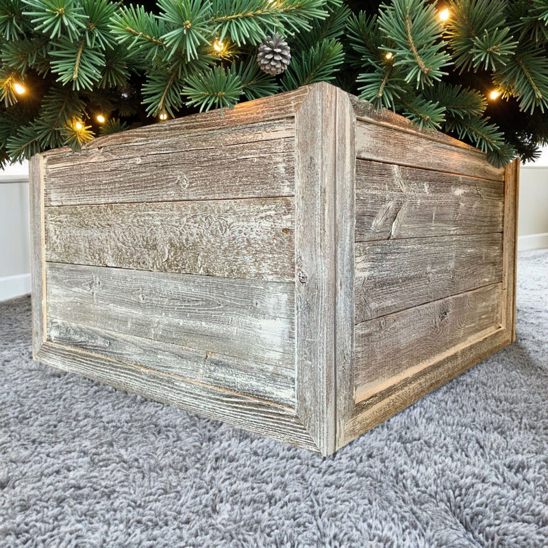 Wash Plank Christmas Tree Collar - Gray / White