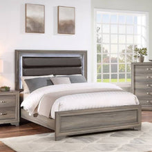 Load image into Gallery viewer, Bed With Horizontal Tufting Headboard
