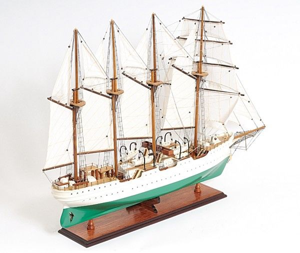 Hand Painted Boat - Green / White