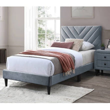Load image into Gallery viewer, Bed Set With Adjustable Headboard
