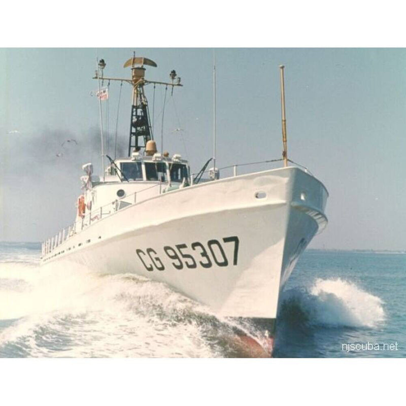 Hand Painted Model Boat (624468) - White