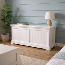 Load image into Gallery viewer, Solid Wood Chest - White
