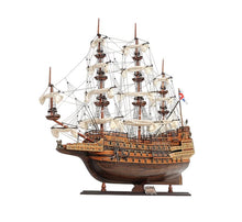 Load image into Gallery viewer, Hand Painted Boat (401854) - Brown
