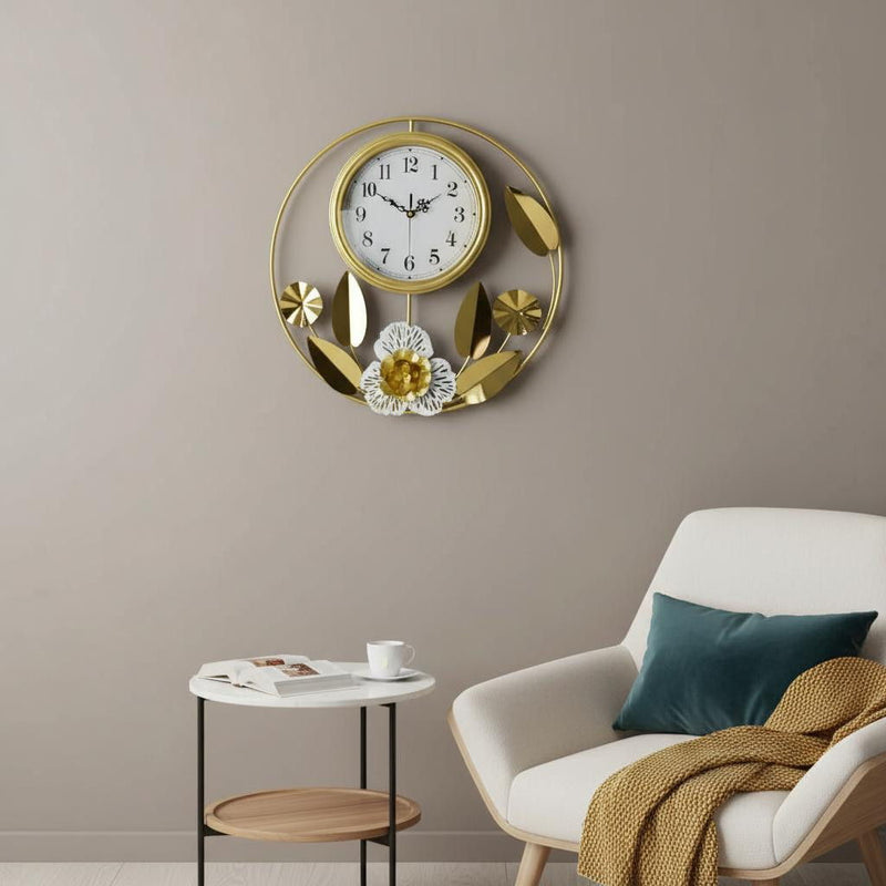 Silent Analog Floral Round Wall Clock - Gold / White