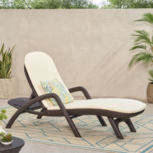 Load image into Gallery viewer, Mikael - Chaise Lounge With Cushion
