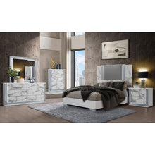 Load image into Gallery viewer, Moon - Modern Bed With LED Accent Lighting
