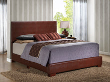 Load image into Gallery viewer, Elegant Platform Bed For Relaxed Spaces
