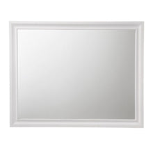 Load image into Gallery viewer, Naima - Minimalist Design Mirror
