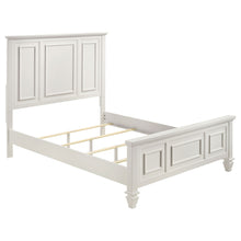 Load image into Gallery viewer, Cortina - 4 Piece Queen Bedroom Set With Ornate Panels And Storage - Cream White
