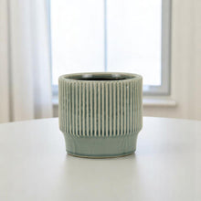 Load image into Gallery viewer, Striped Round Pot Planter (487432) - Green
