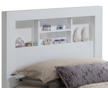 Load image into Gallery viewer, Bed With Transitional Design Stylish
