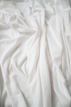 Load image into Gallery viewer, 4 Piece Bamboo Flex Head Hypoallergenic Sheet Set
