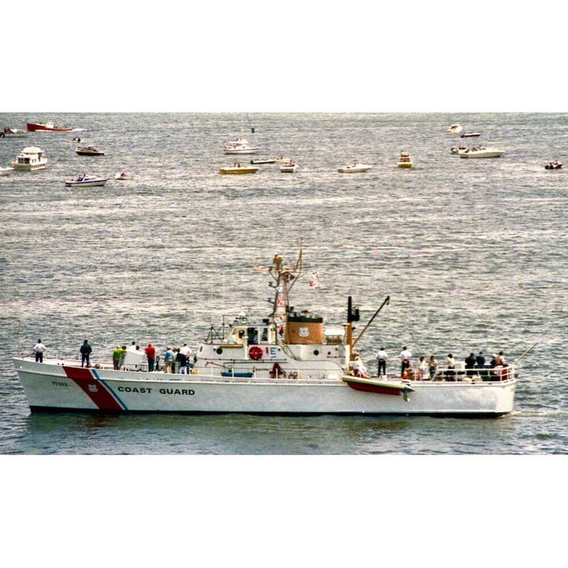 Hand Painted Model Boat (624568) - White