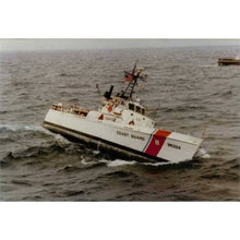 Load image into Gallery viewer, Hand Painted Model Boat (624591) - White
