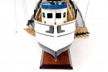 Load image into Gallery viewer, Shrimp Boat - Black / White
