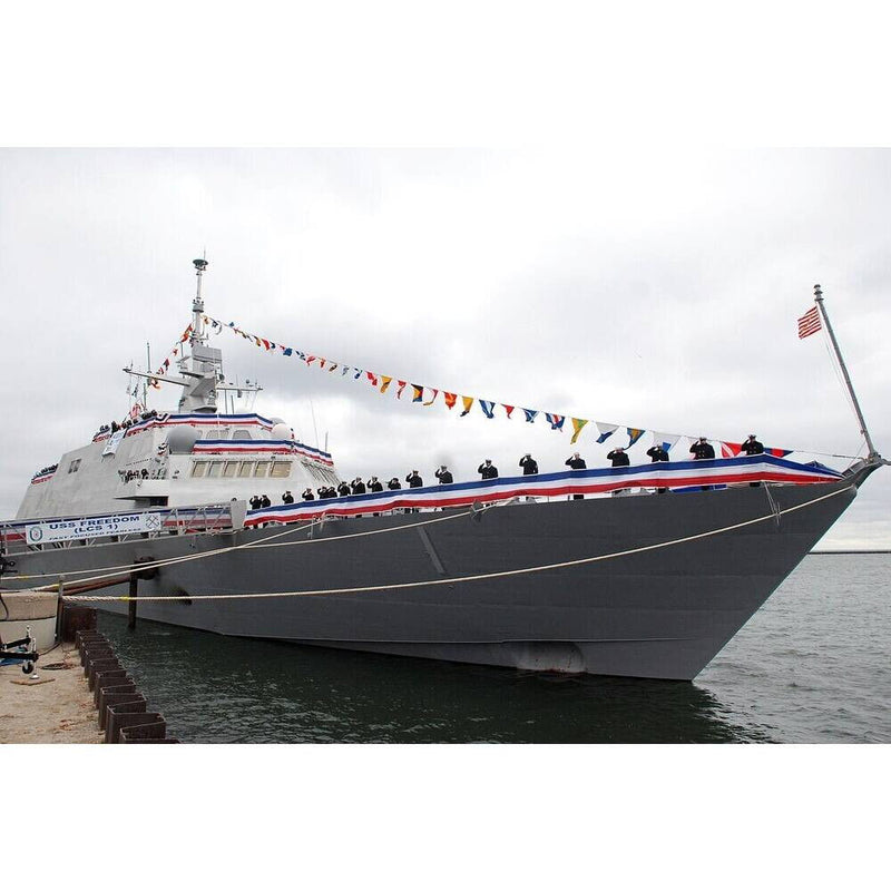Hand Painted Model Boat (624263) - Gray